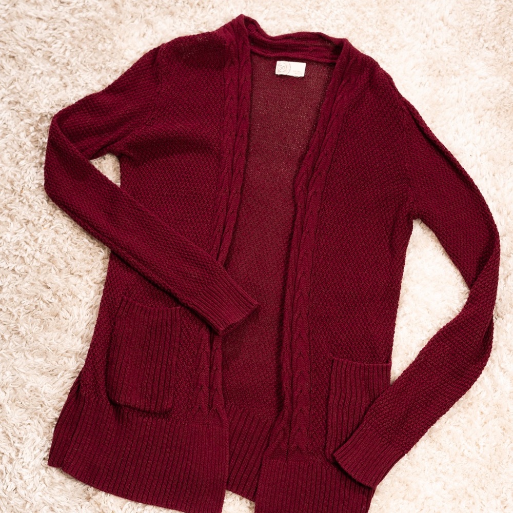 Maroon / red cardigan, with POCKETS!